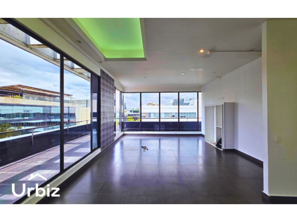 Arriendo Oficina de 357 m² con Terraza en último piso en Chico — foto 4