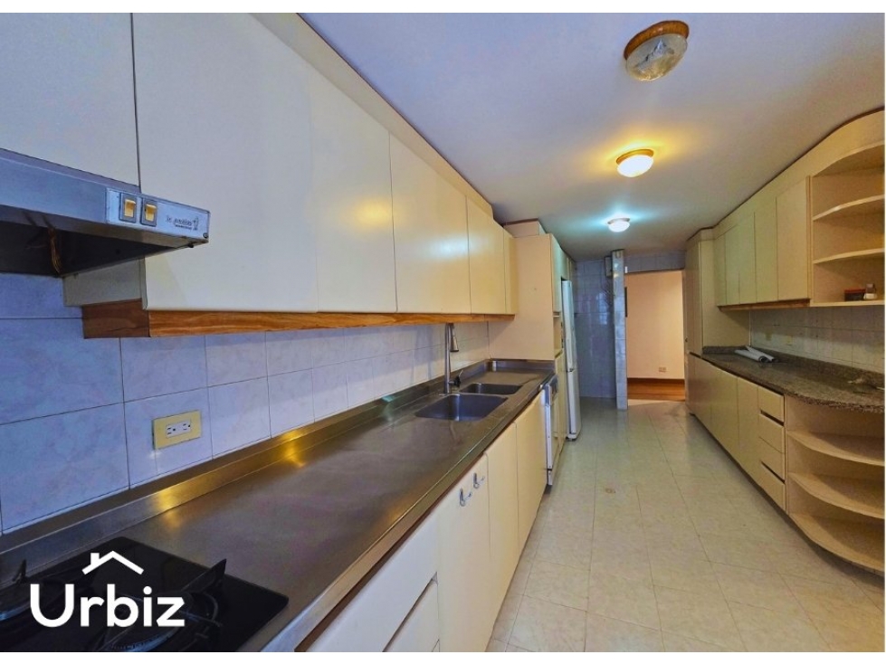 Venta de Amplio Apartamento 200 m² para Remodelar en Chico — foto 6