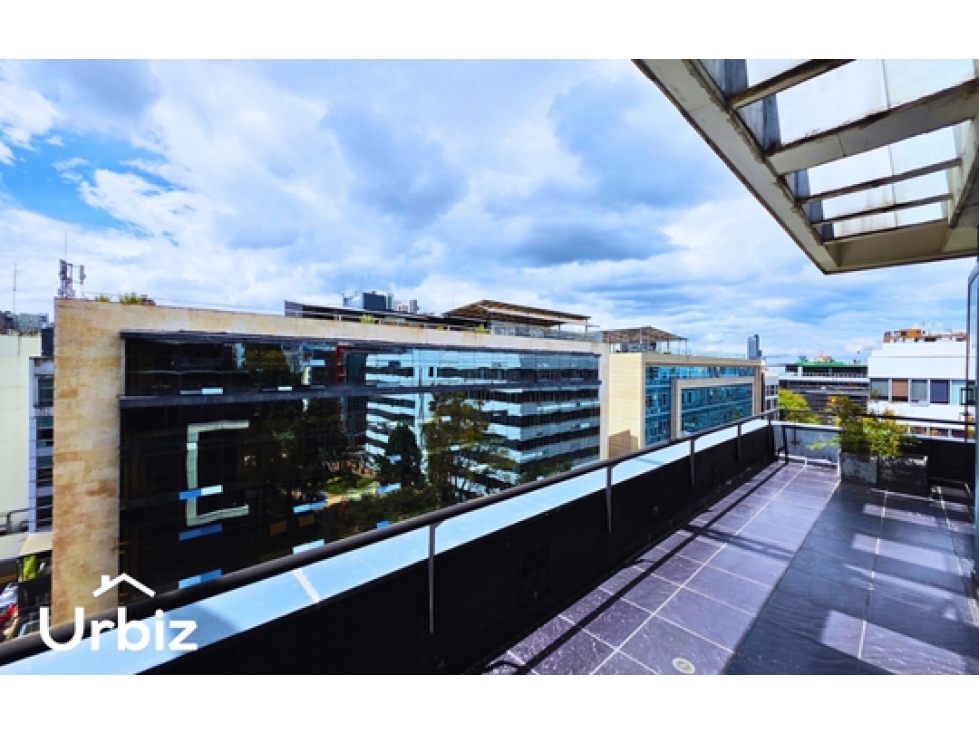Arriendo Oficina de 357 m² con Terraza en último piso en Chico