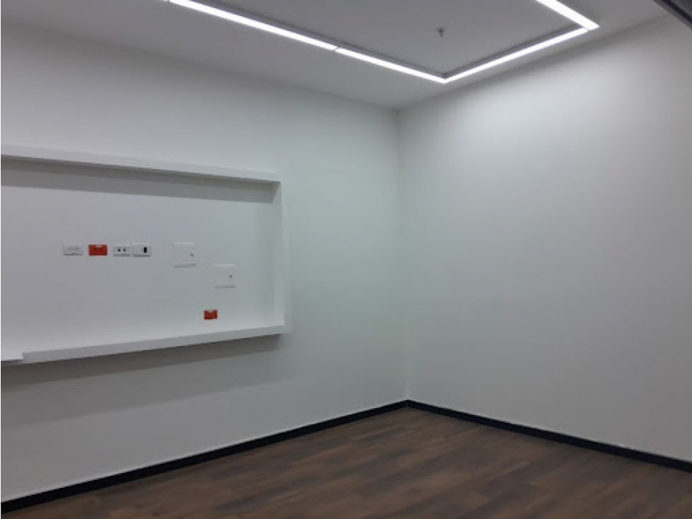 Local en Arriendo Bogotá D.C. - CC Paseo Villa Del Rio - 2