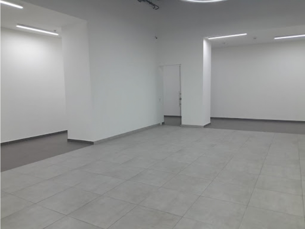 Local en Arriendo Bogotá D.C. - CC Paseo Villa Del Rio - 3