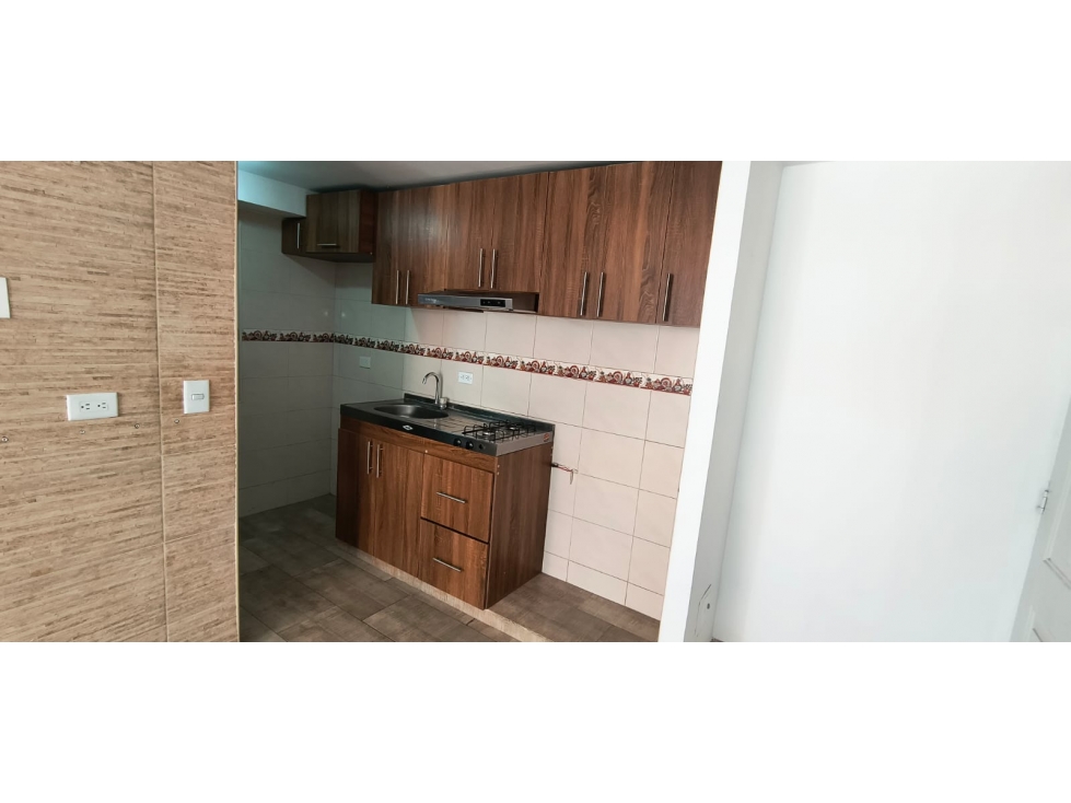 APARTAMENTO EN ARRIENDO EN FONTIBON — foto 3
