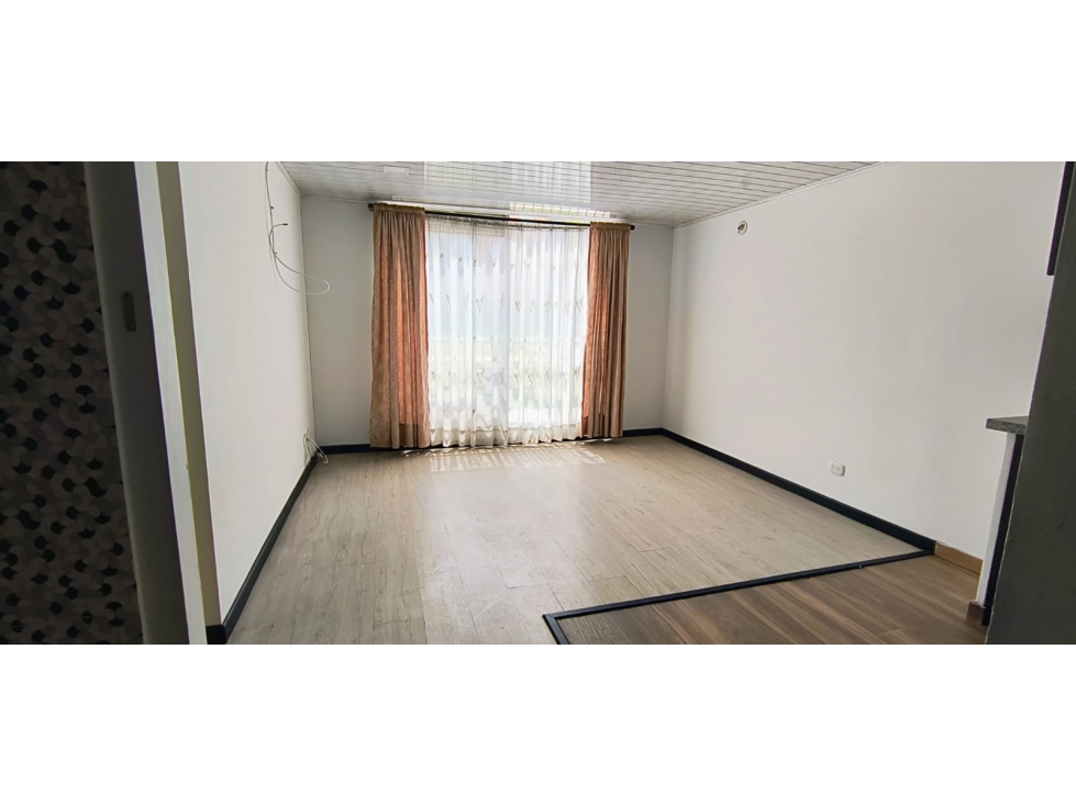 APARTAMENTO EN ARRIENDO — foto 3