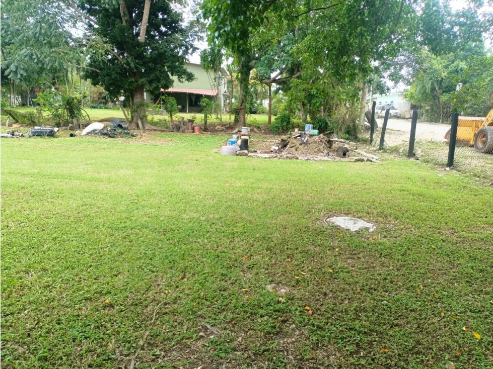 Terreno en Venta en Esquina a 350 m de la Laguna - 3