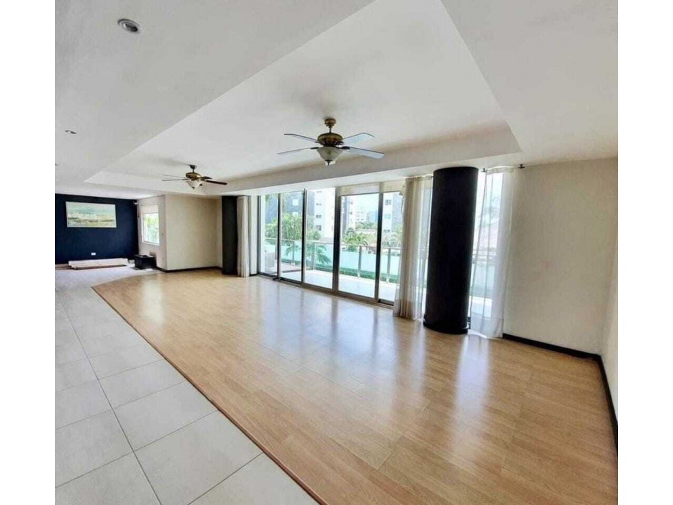 Venta Departamento SM 13, Avenida Nizuc, Cancún
