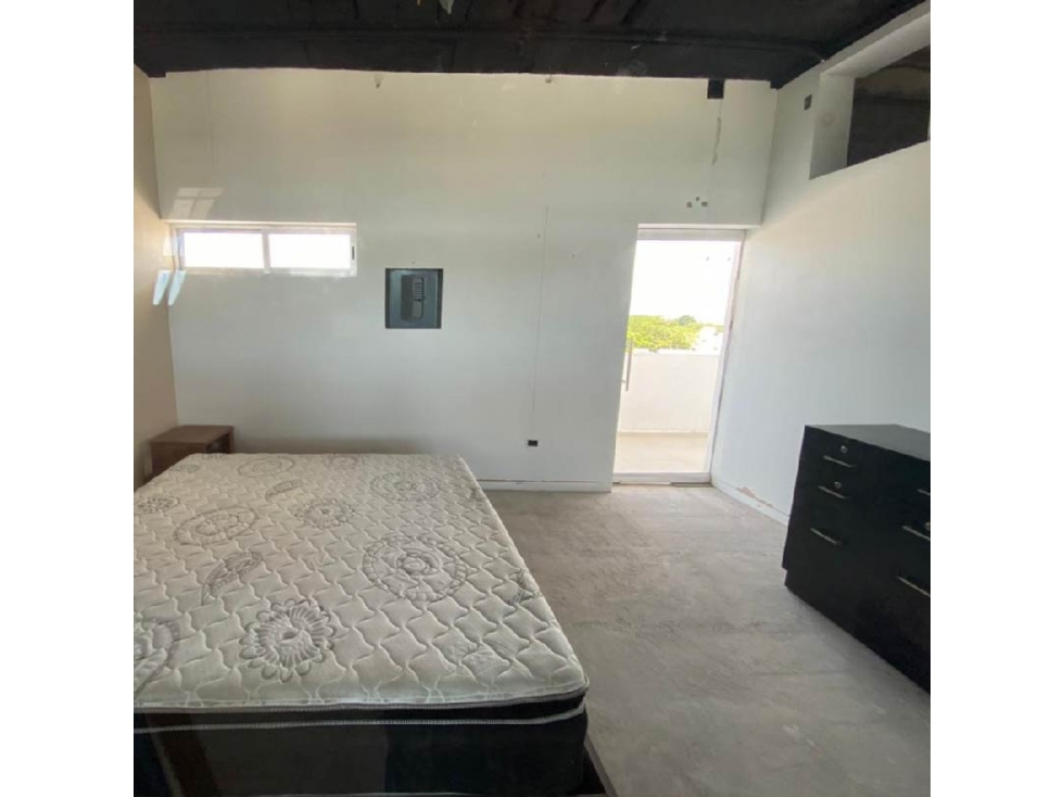 Local comercial en renta de 150m2 en plaza las velas - Cancún — foto 3