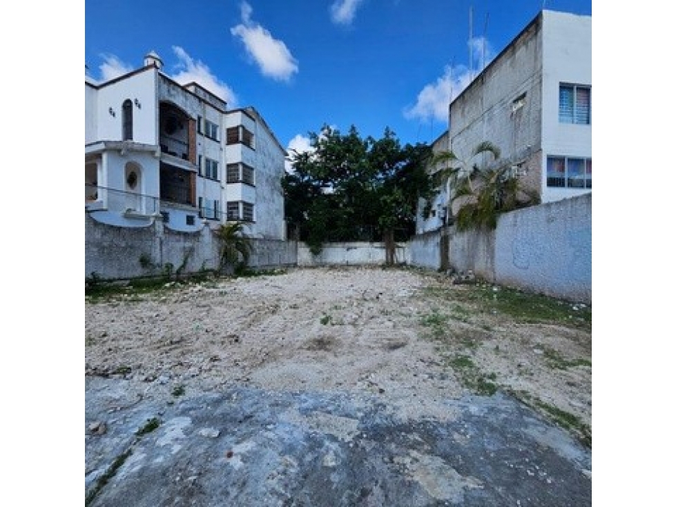 Terreno en venta Cancún Av Cobá uso mixto ideal desarrollo, Cancún