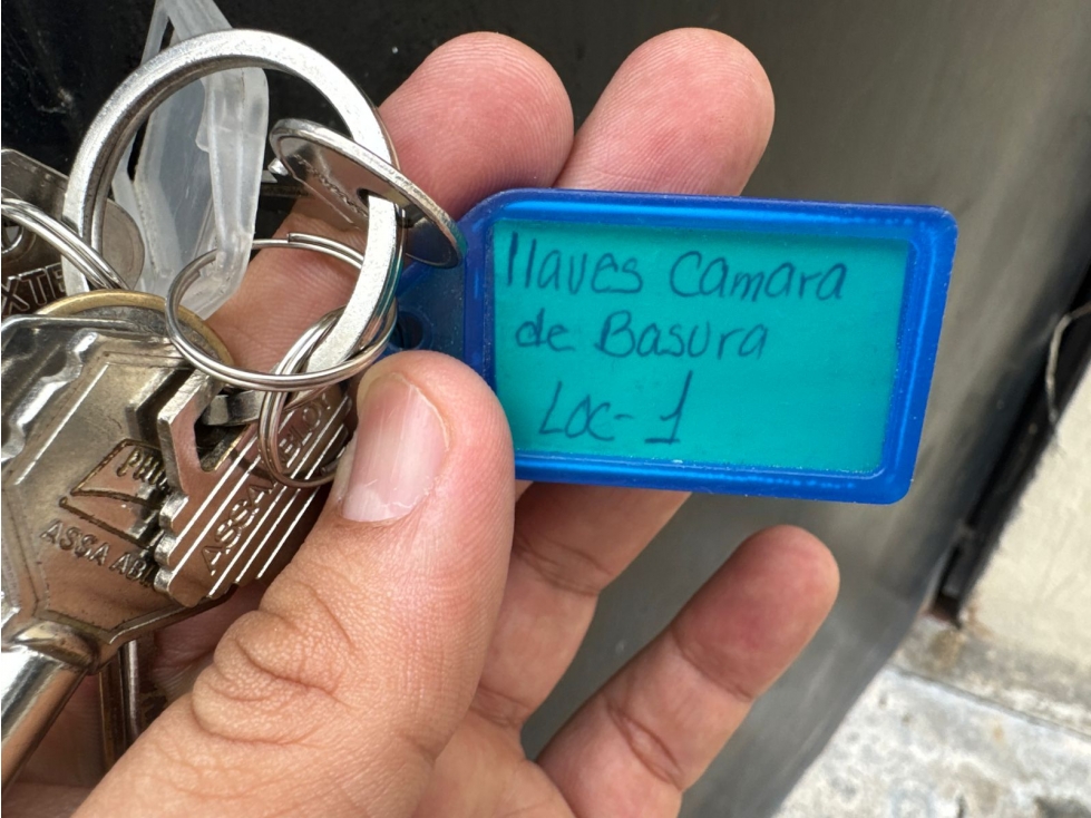 Local 1 en renta de 358m2 Plaza Nayandei - Cancún — foto 2