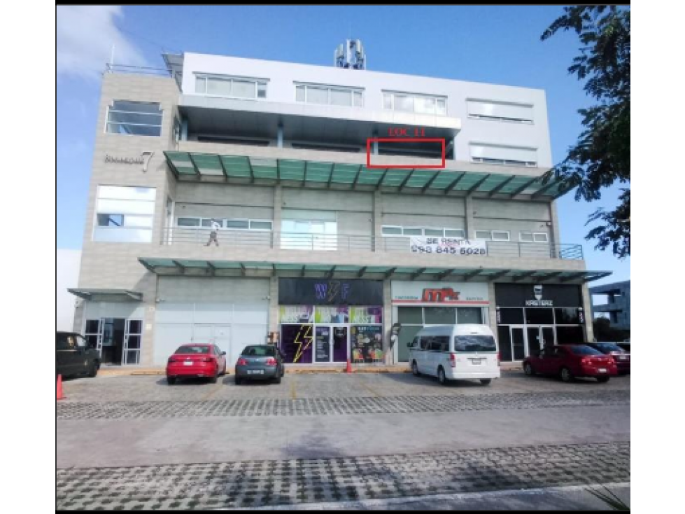 Local 11 de 171 m2 en renta en Plaza Bonampak 7, Cancún — foto 2