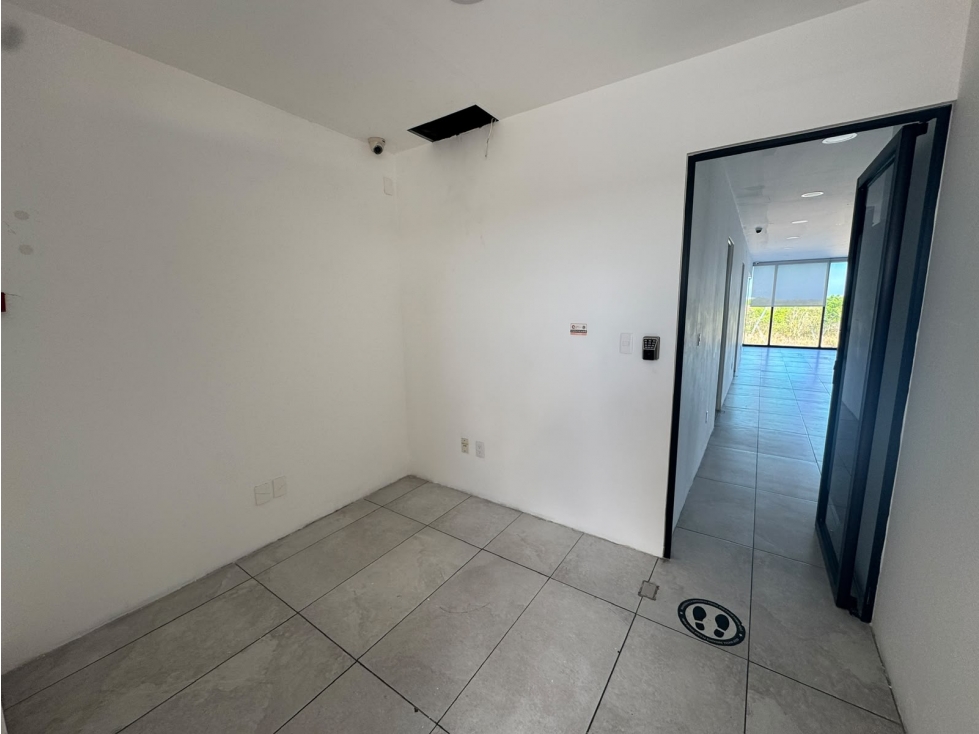 Oficina de 238 m2 en renta en Plaza Cunstorage, Cancún — foto 2