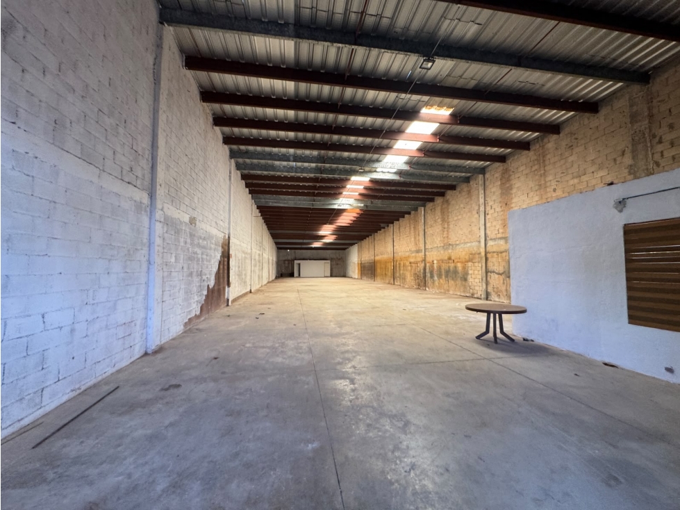 Bodega de 600 m2 en renta en Construpark, Pto. Morelos - 2