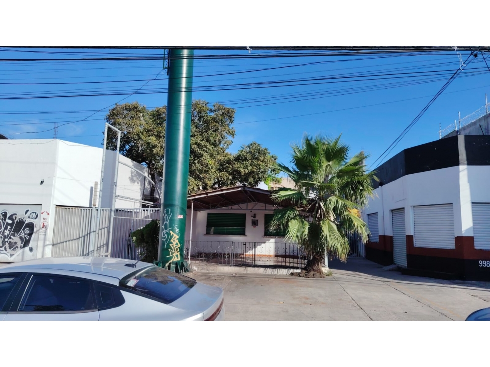 PROPIEDAD COMERCIAL EN VENTA | AV. LÓPEZ PORTILLO, CANCÚN - 1