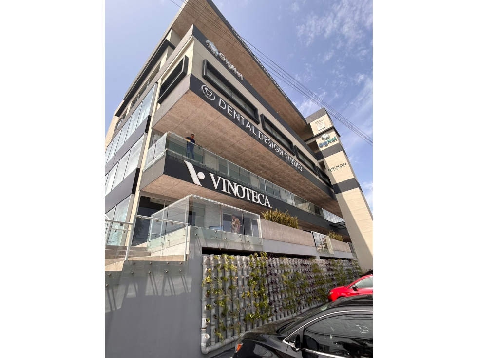 Oficina en renta de 46 m2 corporativo sobre av bonampak, Cancún — foto 2