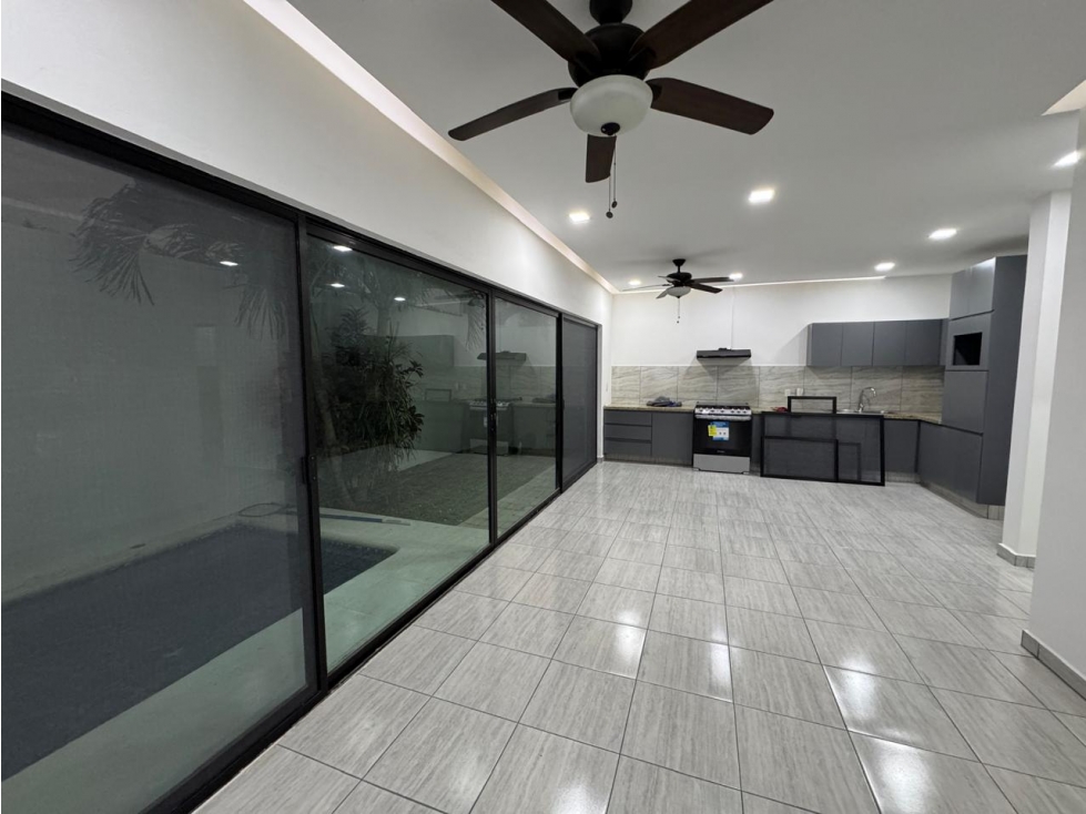 Casa en RENTA Residencial Aqua con alberca - 1