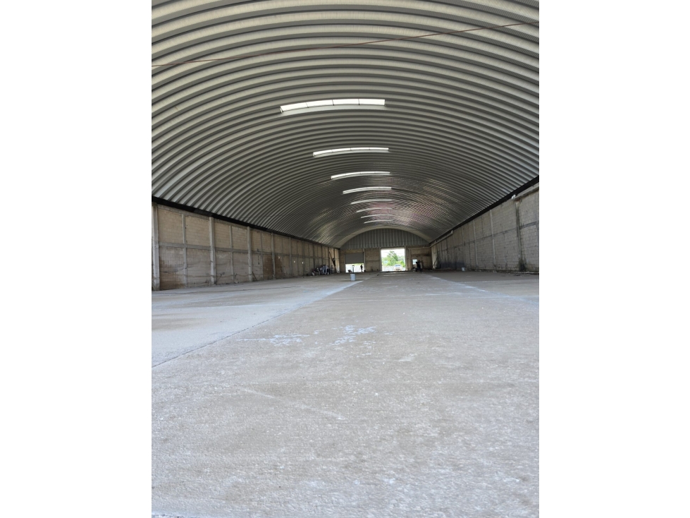 Venta o Renta de Bodega en Cancún - 1