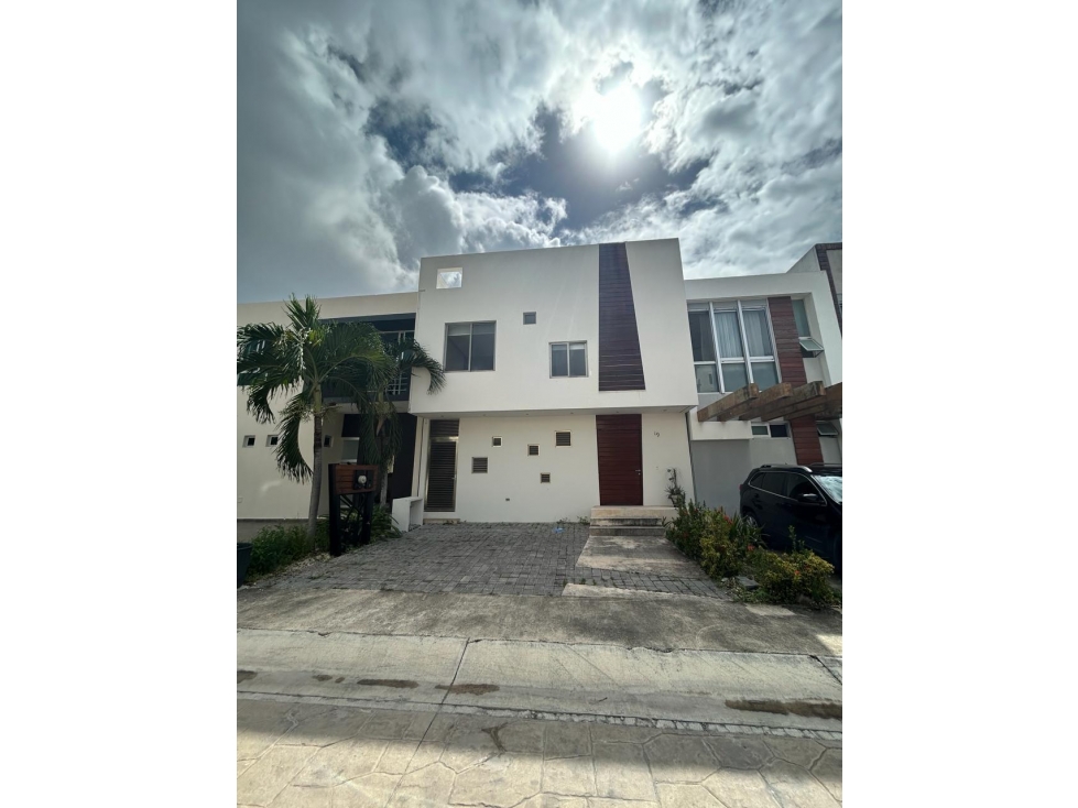 Renta o Venta de Casa Residencial Palmaris Cancun
