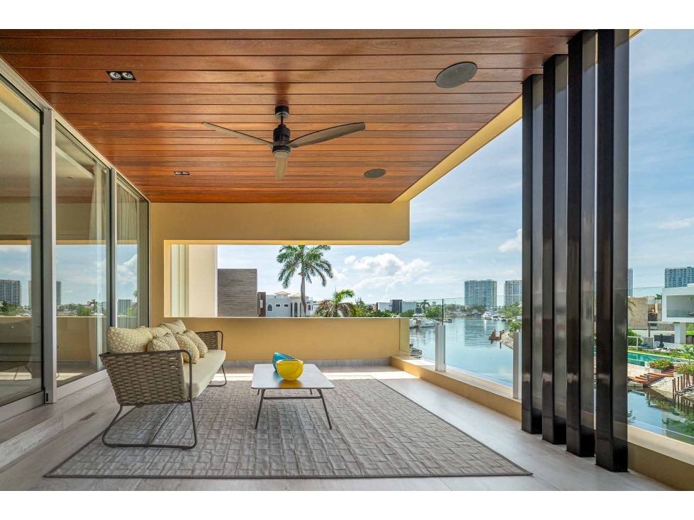 Venta Casa en Los Canales, Puerto Cancún - 1