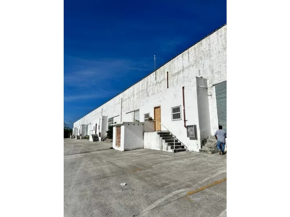 Bodega en renta de 8500 m2 en Pto. Morelos y Cancún - 6