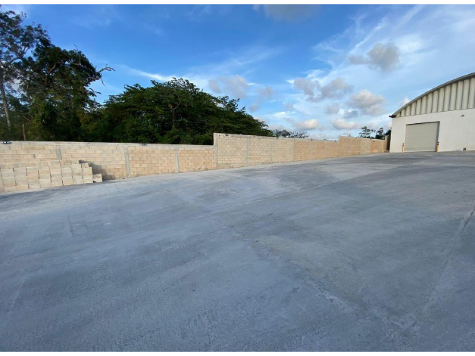 Bodega Industrial en Renta de 3,750 m² sobre Libramiento de Mérida - 5