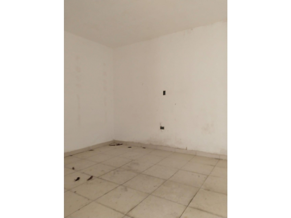 terreno con construccion comercial calle alcatraces 300m2 cancun - 3