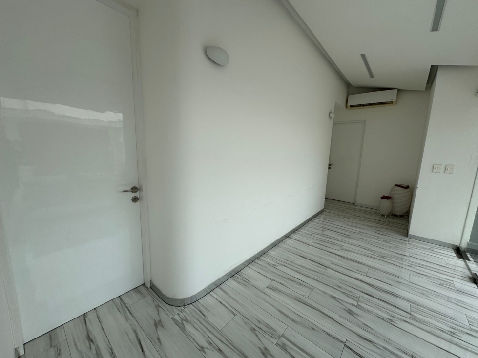 Oficina de 300 m2 en renta en av. Bonampak en frente de Puerto Cancun — foto 5
