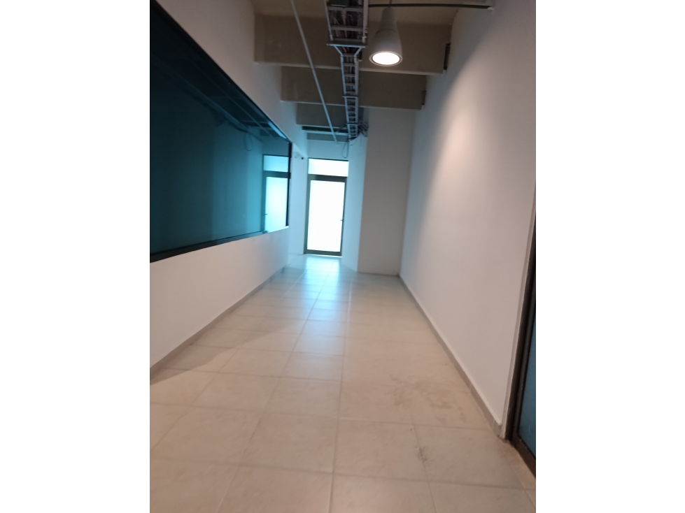 Plaza comercial en venta en av. Nichupte cancún - 3