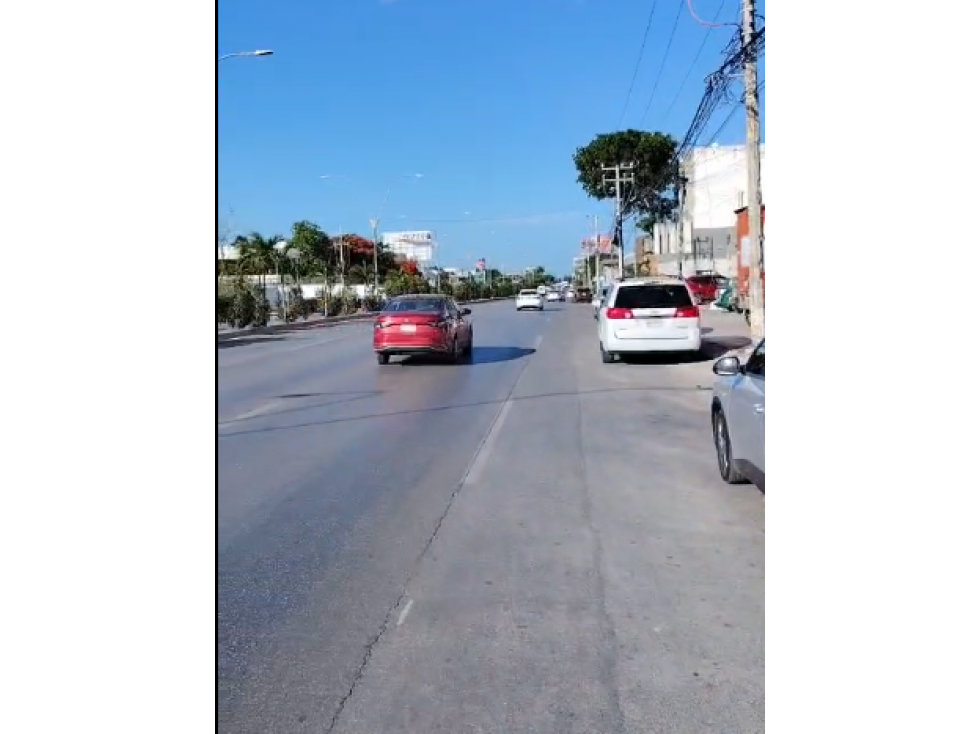 PROPIEDAD COMERCIAL EN VENTA | AV. LÓPEZ PORTILLO, CANCÚN - 2