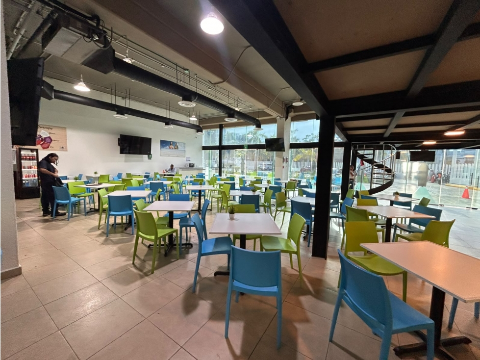 Oficina de 327 m2 en renta con 13 privados en Av. Bonampak, Cancún — foto 3