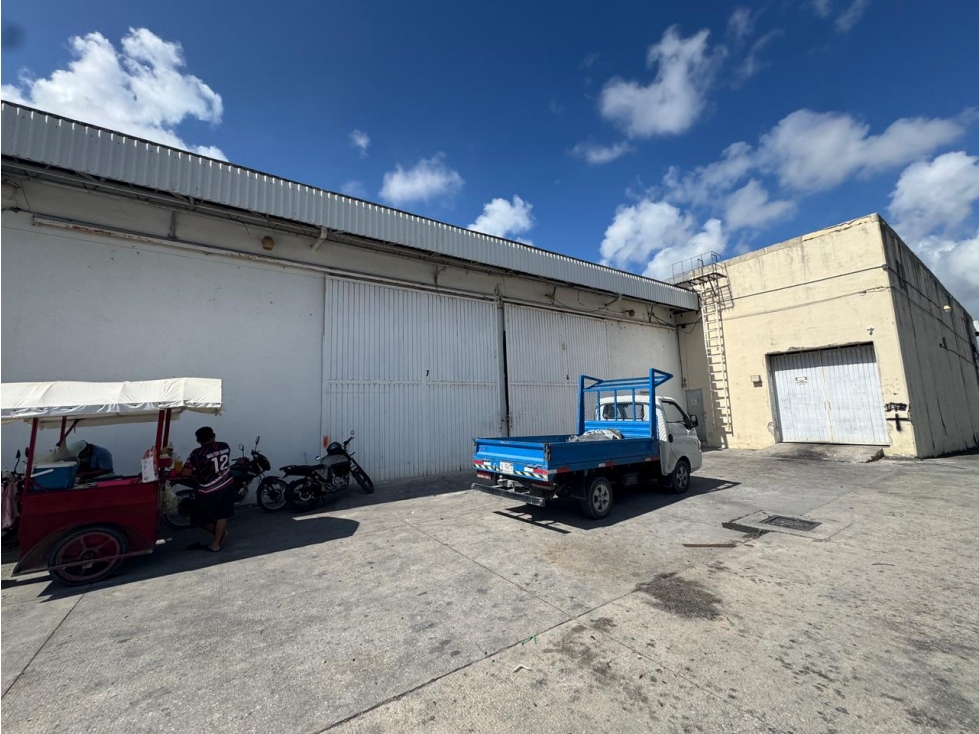 Bodega en renta de 300 m2 en Av. Colosio, Cancún - 3