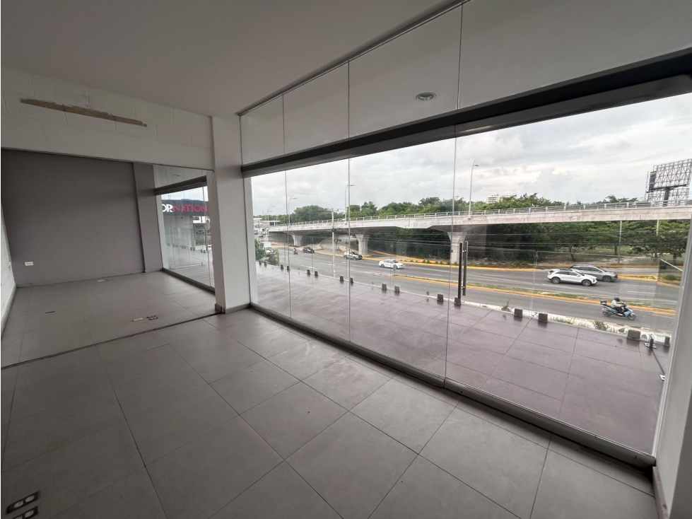 Local 14 y 15 de 100 m2 en renta en Plaza las Velas, Cancún — foto 3