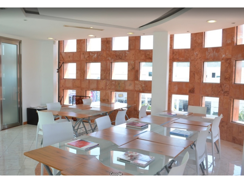 Edificio de 1,200 m2 en Venta en Cancún, Av. Nichupté - 5