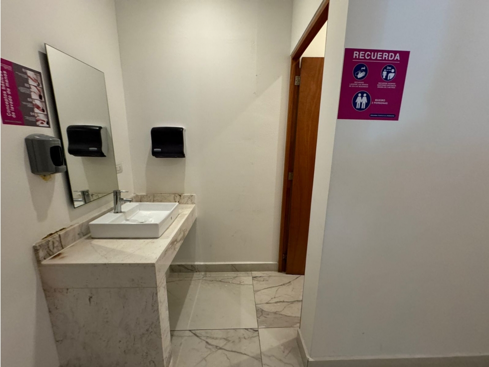 Oficina en renta o venta lujosa vista al mar amueblada 553 m2 - 6