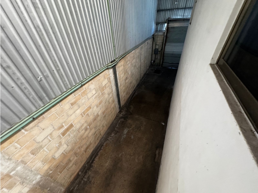 Se renta Bodega en Zona Industrial de 1,015 m² aeropuerto - Cancún - 3
