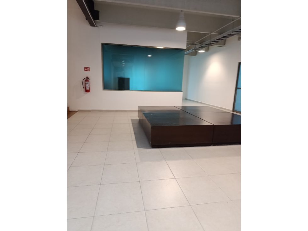 Plaza comercial en venta en av. Nichupte cancún - 4