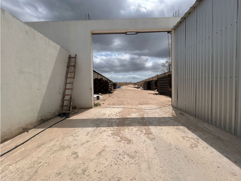 Se renta Bodega de 1,800 m² en Zona Industrial Cancún - 3
