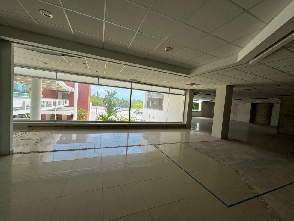 Local Oficina de 395m2 en Renta Primer Piso en Plaza Nayandei, Cancún - 3