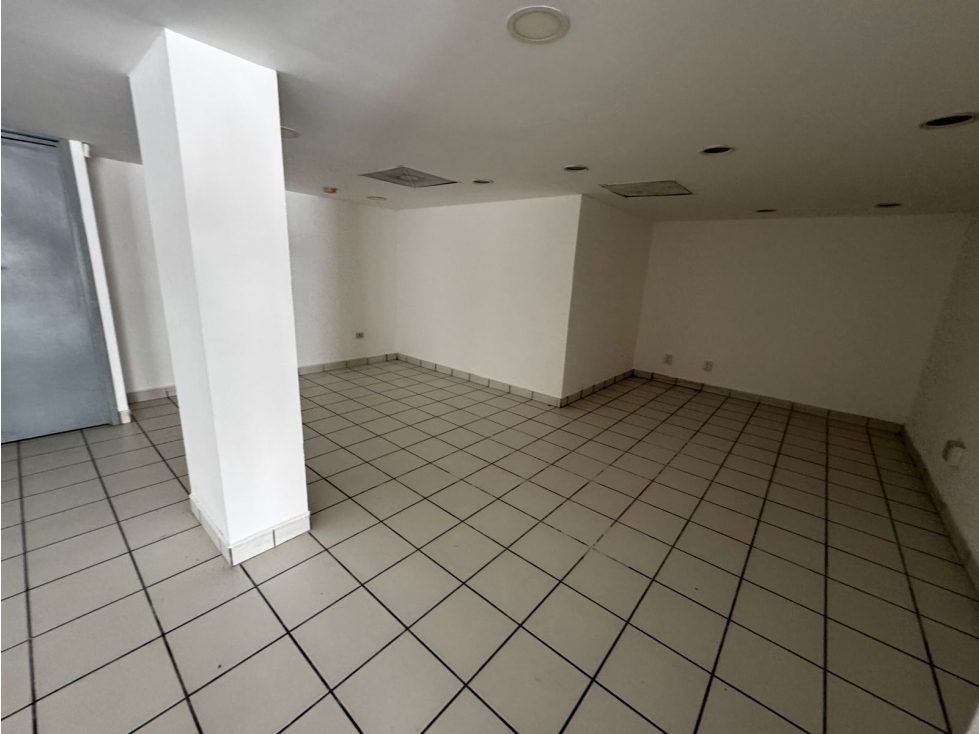 Se renta Local Comercial de 361 m² Plaza Maya, Av. Tulum Cancún — foto 4