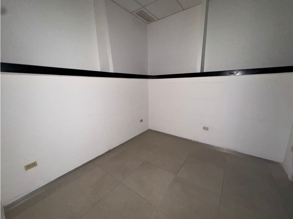 Oficina en renta 107 de 67.57 m2 en Plaza Nayandei — foto 4