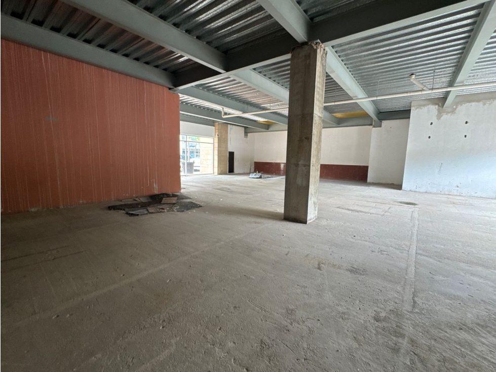 Local #52 de 280 m2 en renta en Plaza Nayandei - Cancún — foto 3