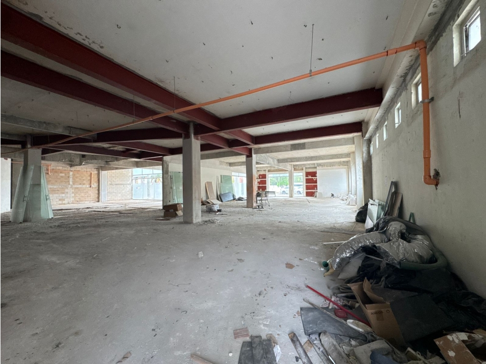 Local 14 en renta de 792 m2 en Plaza Nayandei - Cancún — foto 4
