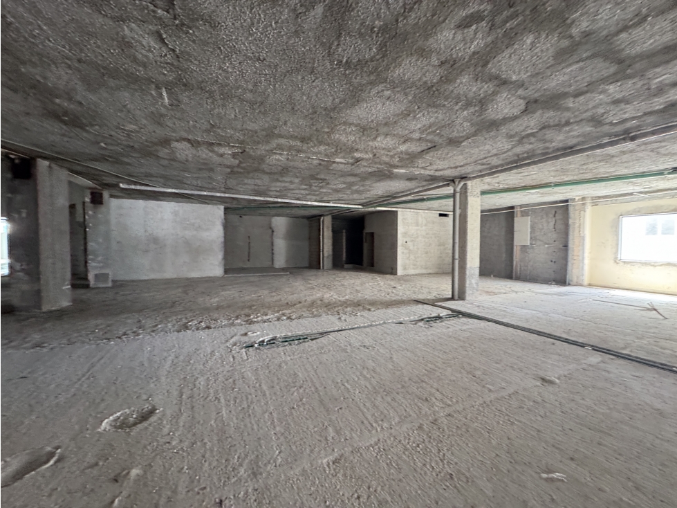 Local #15 en renta de 636 m2 en Plaza Nayandei - Cancún — foto 4