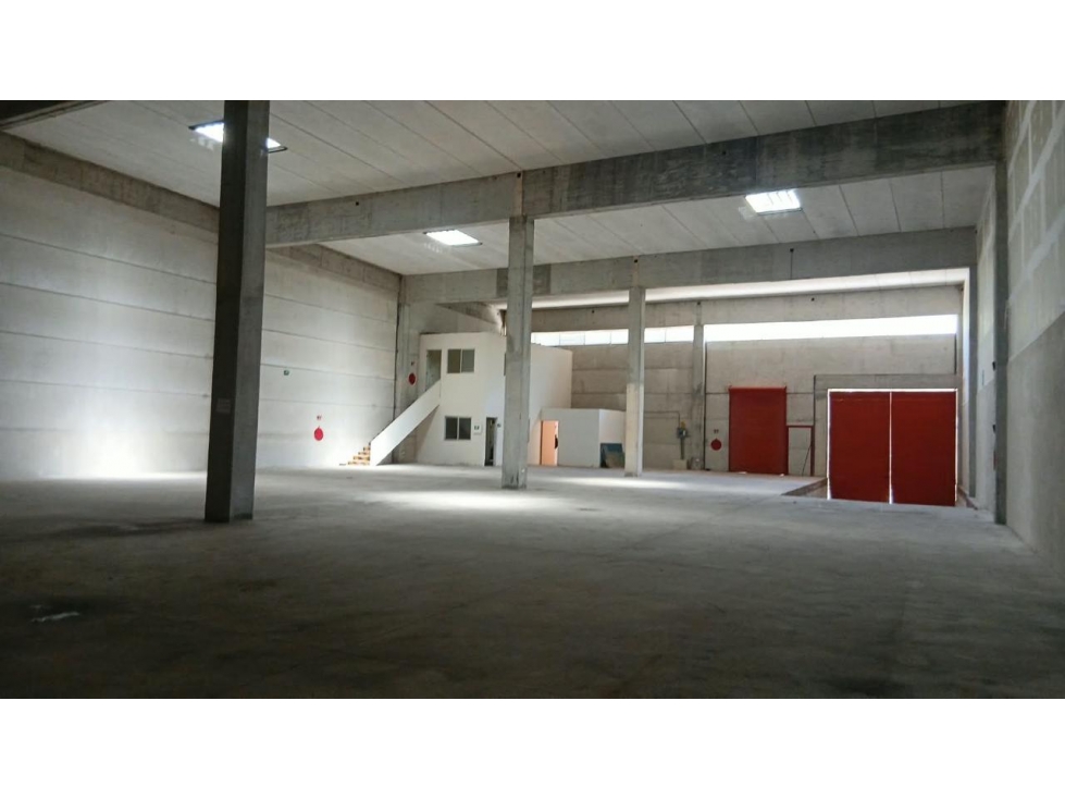 Bodega de 880 m2 en renta cerca de Blvd. Colosio, Cancún - 3