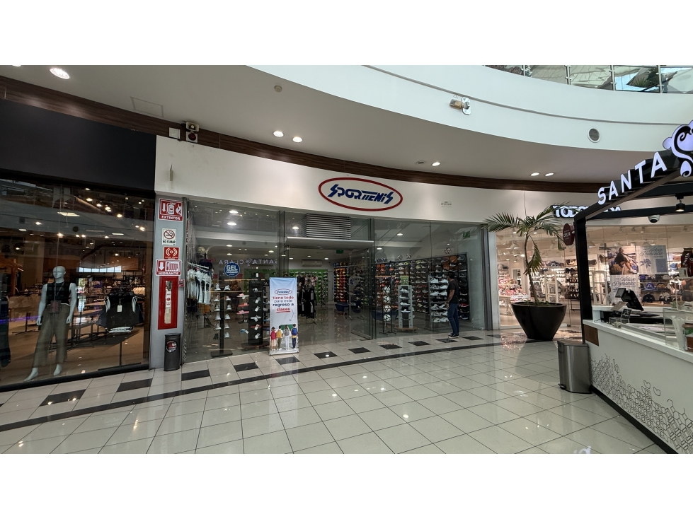 Local Comercial en Renta o Venta en La Gran Plaza, Cancún - 4
