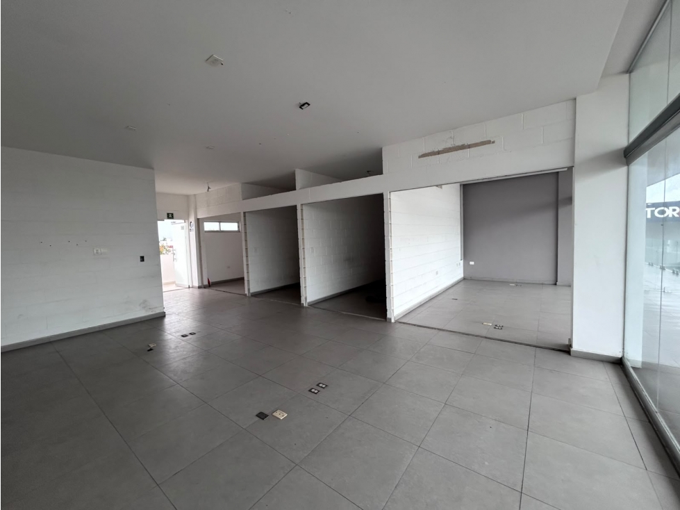 Local 14 y 15 de 100 m2 en renta en Plaza las Velas, Cancún — foto 4