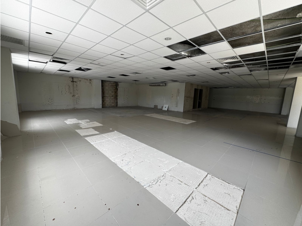 Local Oficina de 395m2 en Renta Primer Piso en Plaza Nayandei, Cancún - 4
