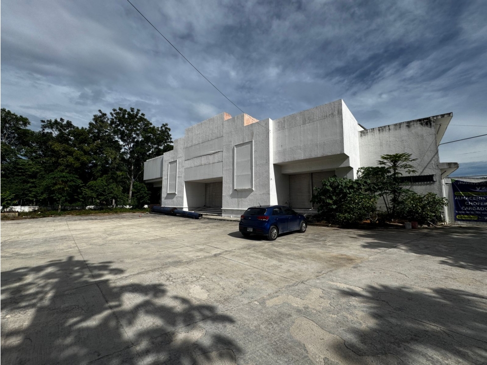 Se renta Local 668m2 Av. Lopez Portillo — foto 5