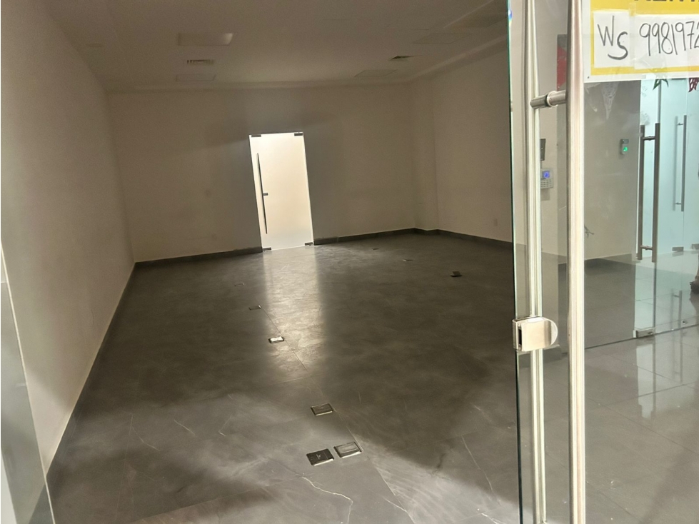 Se renta oficina en plaza azuna 40 m2 - Cancún - 4