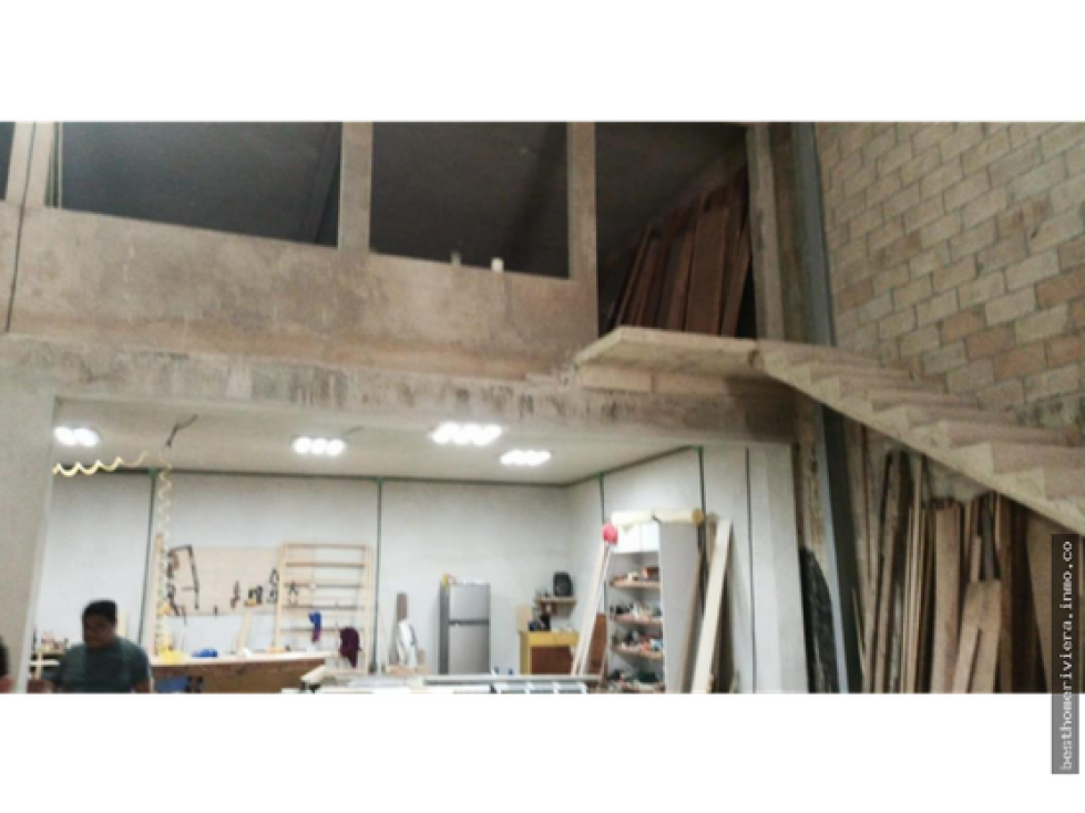 VENTA DE BODEGA - COLONIA MANANTIAL