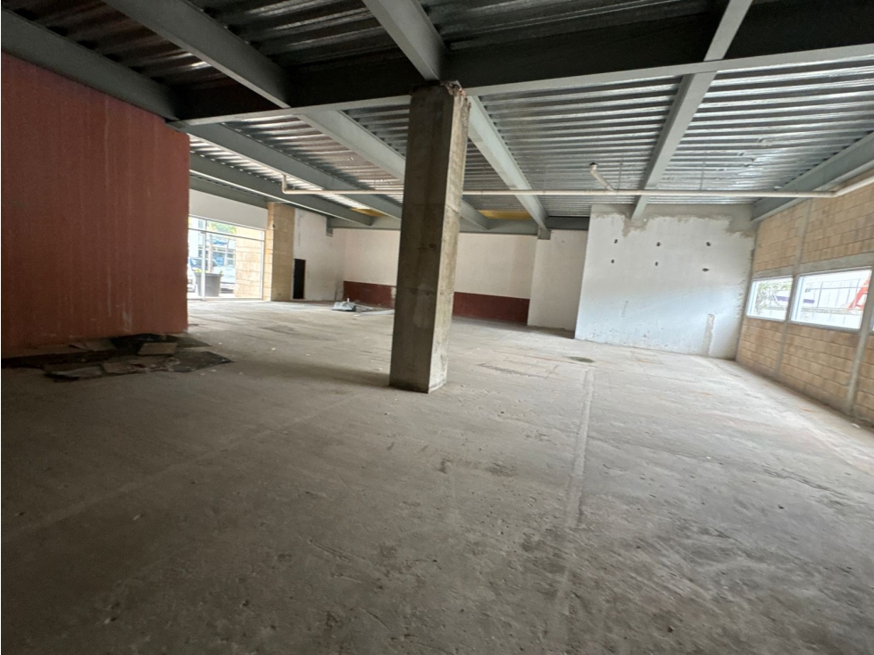 Local #52 de 280 m2 en renta en Plaza Nayandei - Cancún — foto 4