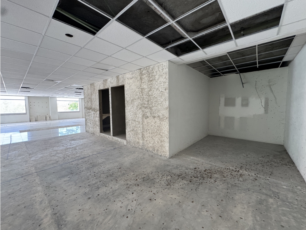 Local #16M de 355 m2 en renta en plaza Nayandei - Cancún — foto 5